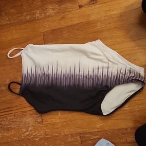 Old Navy swimsuit (little girl)